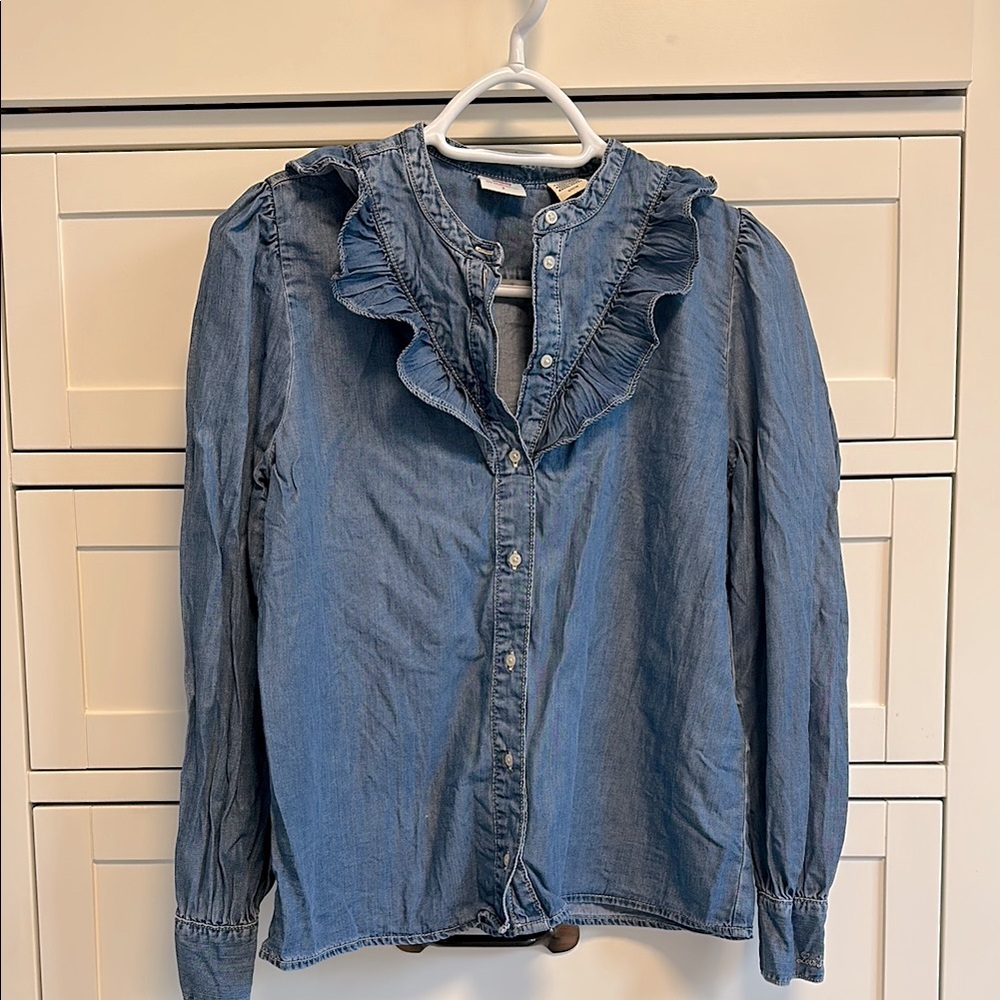 Levi's Ruffle Denim Shirt - Picture 2 of 7